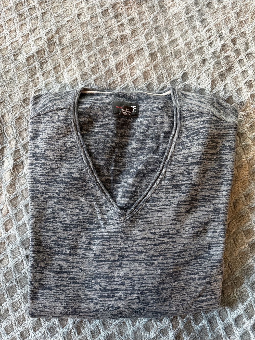 jf j.ferrar Men's Gray Heather V-Neck Sweater